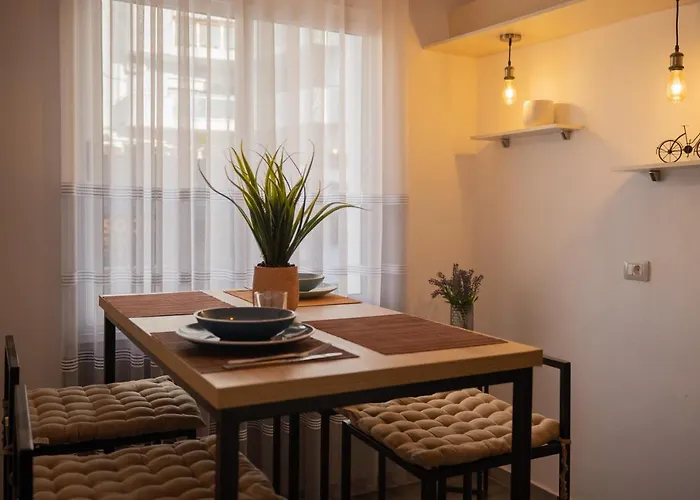 Blloku Area Modern App - The Nest *